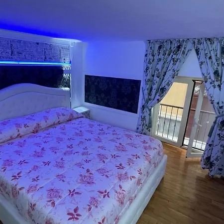 Elina's Puteoli House *